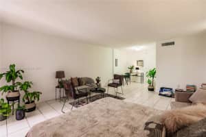 800 West Ave APT 405, Miami Beach, FL 33139, Sold 02/01/22