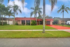 10434 SW 50th Pl, Cooper City, FL 33328, Sold 02/28/22