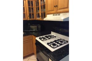 8600 SW 67th Ave, Coral Gables, FL 33143, Sold 01/20/22