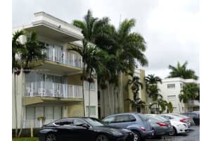 7737 N Kendall Dr C303, Miami, FL 33156, Sold 01/20/22