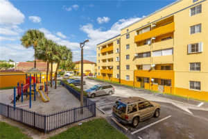 18 SW 82nd Ln, Miami, FL 33193, Sold 02/01/22