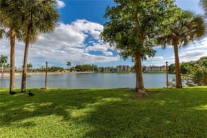 18 SW 82nd Ln, Miami, FL 33193, Sold 02/01/22