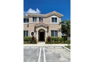 2447 SE 10th St, Homestead, FL 33035, Sold 04/28/22