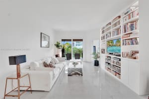 140 Meridian Ave APT 343, Miami Beach, FL 33139, Sold 04/20/22