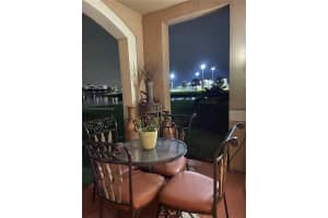 7950 N Nob Hill Rd, Tamarac, FL 33321, Sold 01/07/22