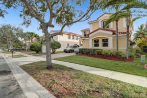 16516 SW 39th St, Miramar, FL 33027, Sold 01/25/22