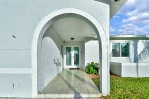 25915 SW 122nd Ct, Homestead, FL 33032, Sold 01/19/22