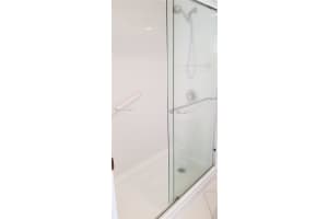 20500 W Country Club Dr, Miami, FL 33180, Sold 03/25/22