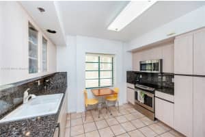 140 Jefferson Ave, Miami Beach, FL 33139, Sold 02/02/22
