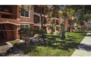 11700 SW 2nd St, Pembroke Pines, FL 33025, Sold 01/10/22