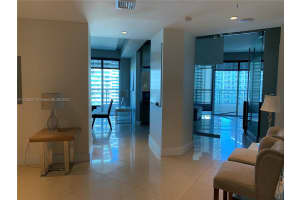 60 SW 13th St, Miami, FL 33130, Sold 03/03/22