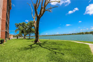 20850 San Simeon Way, Miami, FL 33179, Sold 05/02/22