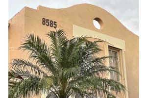 8585 NW 6th Ln, Miami, FL 33126, Sold 01/12/22