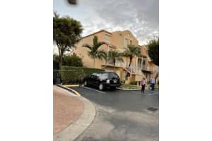 8585 NW 6th Ln, Miami, FL 33126, Sold 01/12/22