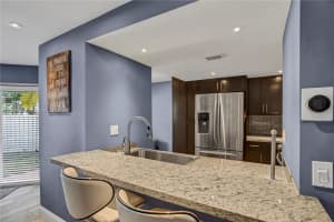 4555 SW 68th Ct Cir, Miami, FL 33155, Sold 01/06/22