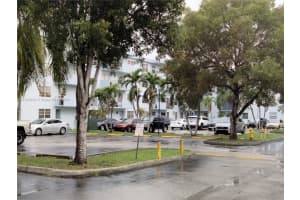 1221 SW 122nd Ave, Miami, FL 33184, Sold 01/28/22