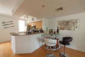 2811 NE 185th St, Aventura, FL 33180, Sold 01/31/22