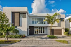 10261 NW 74th Terrace, Doral, FL 33178, Sold 01/12/22
