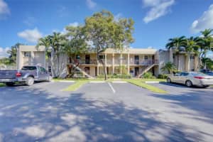 8530 Old Country Manor, Davie, FL 33328, Sold 03/28/22