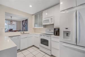 5231 NW 102nd Ct, Doral, FL 33178, Sold 12/31/21
