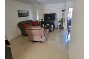 11 Toledo Ct, Davie, FL 33324, Sold 12/28/21