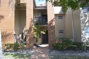 611 SW 113th Way, Pembroke Pines, FL 33025, Sold 02/25/22