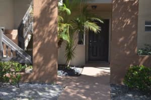 611 SW 113th Way, Pembroke Pines, FL 33025, Sold 02/25/22
