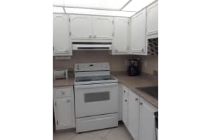 202 SE 10th St, Dania Beach, FL 33004, Sold 02/01/22