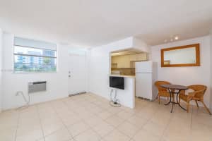 335 Collins Ave, Miami Beach, FL 33139, Sold 01/07/22