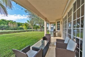 580 Cascade Falls Dr, Weston, FL 33327, Sold 02/07/22