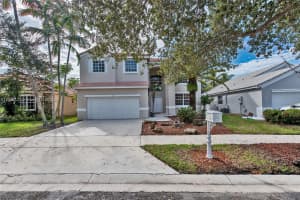580 Cascade Falls Dr, Weston, FL 33327, Sold 02/07/22