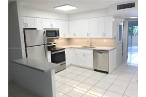 4011 Meridian Ave, Miami Beach, FL 33140, Sold 12/28/21