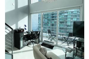 60 SW 13th St, Miami, FL 33130, Sold 02/01/22