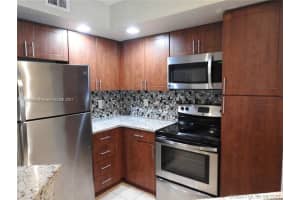 565 Vista Isles Dr, Sunrise, FL 33325, Sold 12/16/21