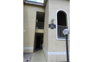 565 Vista Isles Dr, Sunrise, FL 33325, Sold 12/16/21