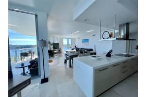17111 Biscayne Blvd Unit 610, Aventura, FL 33160, Sold 04/12/22