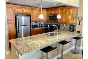 3725 S Ocean Dr, Hollywood, FL 33019, Sold 04/22/22
