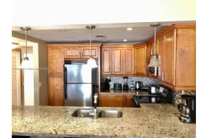 3725 S Ocean Dr, Hollywood, FL 33019, Sold 04/22/22