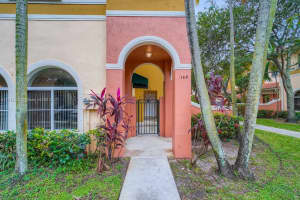 1105 N Santa Catalina Cir, North Lauderdale, FL 33068, Sold 01/11/22