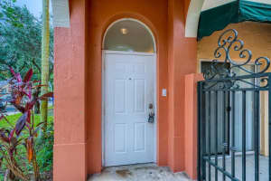 1105 N Santa Catalina Cir, North Lauderdale, FL 33068, Sold 01/11/22
