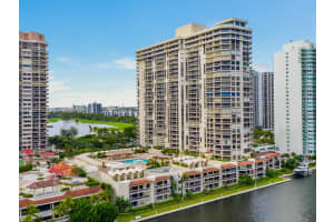 20191 E Country Club Dr, Miami, FL 33180, Sold 01/14/22