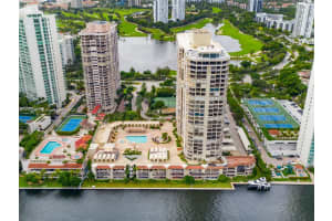 20191 E Country Club Dr, Miami, FL 33180, Sold 01/14/22