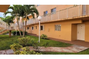 14905 SW 80th St, Miami, FL 33193, Sold 12/09/21