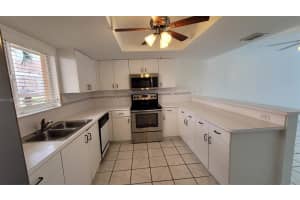14905 SW 80th St, Miami, FL 33193, Sold 12/09/21