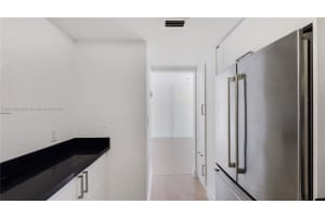 800 West Ave, Miami Beach, FL 33139, Sold 01/04/22