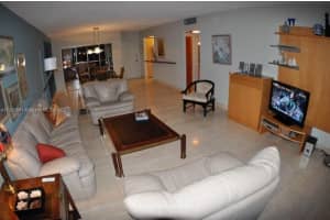 5601 Collins Ave, Miami Beach, FL 33140, Sold 06/10/22