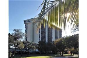 2500 NE 135th St C711, North Miami, FL 33181, Sold 02/28/22