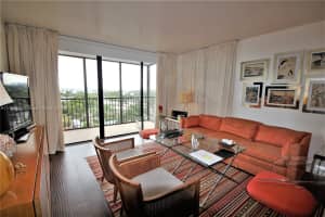2500 NE 135th St C711, North Miami, FL 33181, Sold 02/28/22