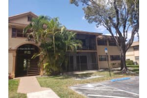 18995 NW 62nd Ave, Miami Gardens, FL 33015, Sold 02/17/22
