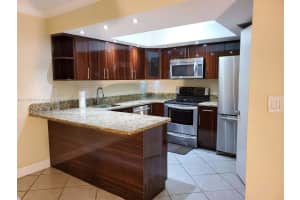 54 Madrid Ln, Davie, FL 33324, Sold 12/23/21